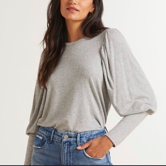 ✨🛍️Add a Women’s Mystery Box to any full priced purchase for $25 / 5 lb 🛍️✨ - Picture 9 of 16